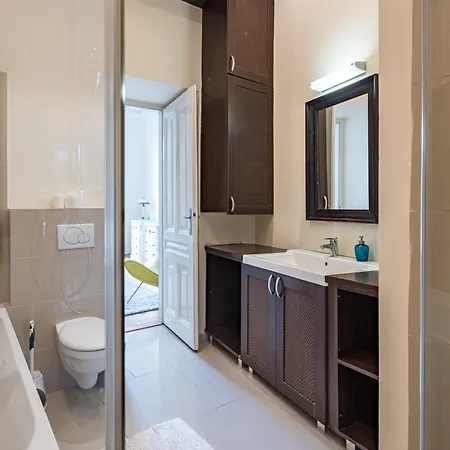 Vaci Prestige Salon Apartment